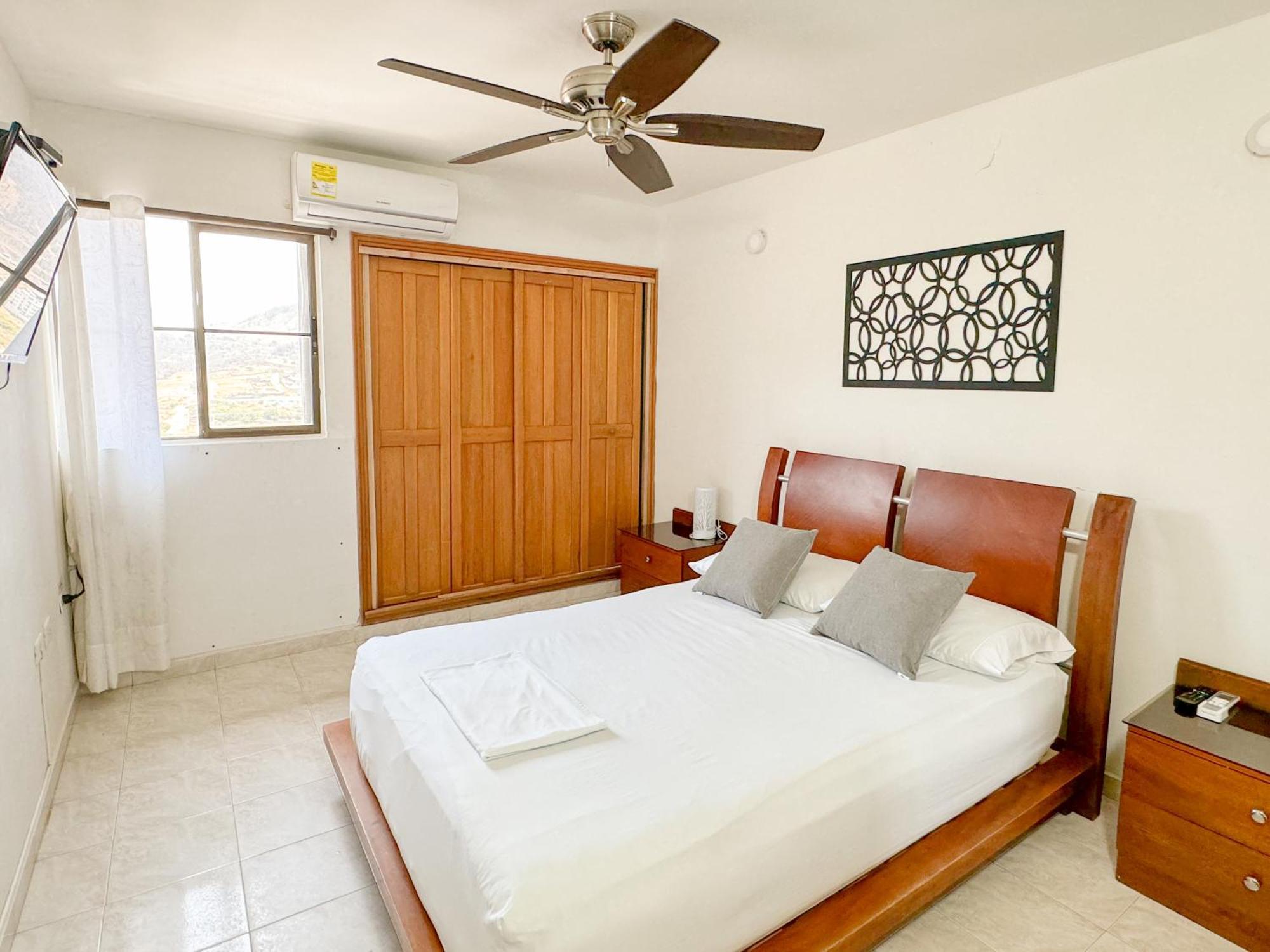 Cerca A La Playa, Laureles - Bedviajes