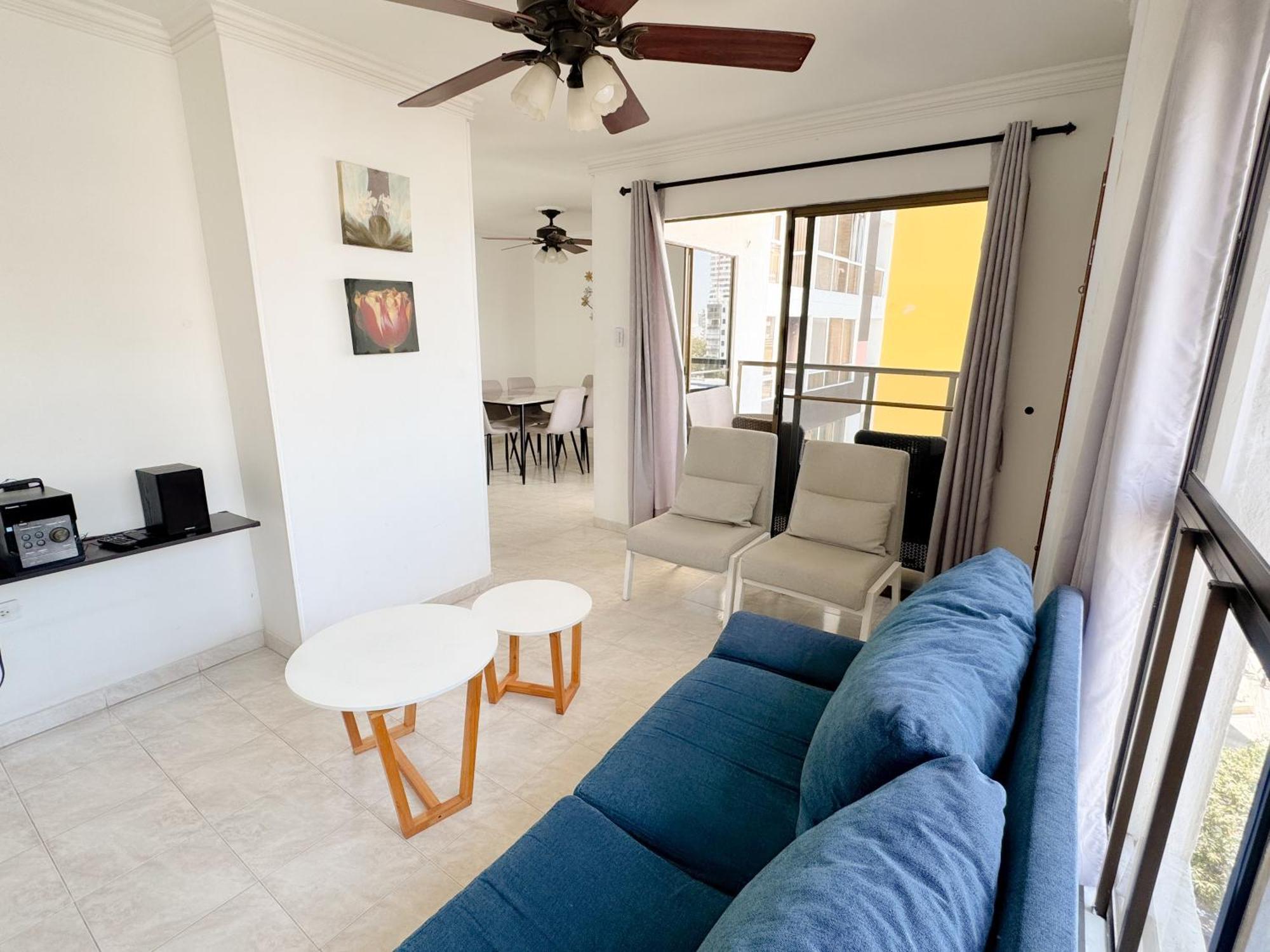 Apartamento Cerca A La Playa, Laureles - Bedviajes *