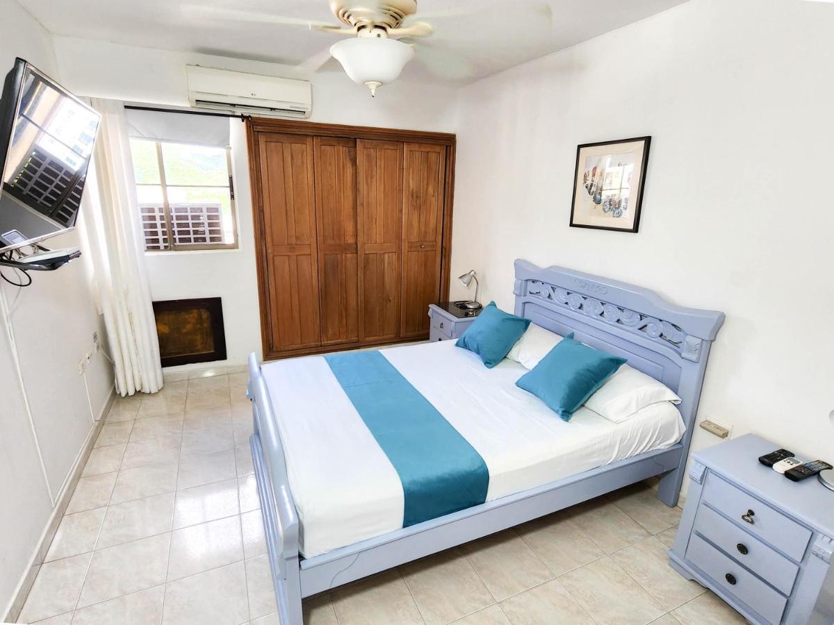Cerca A La Playa, Laureles - By Bedviajes *